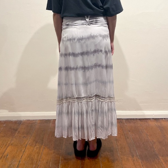 Jen’s pirate booty watermark maxi skirt - Picture 2 of 6